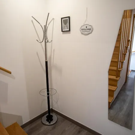 A L'Ombre Du Pin - Large T4 Duplex Near Disneyland And Paris, 1-7 Guests Le Pin  Esterno foto